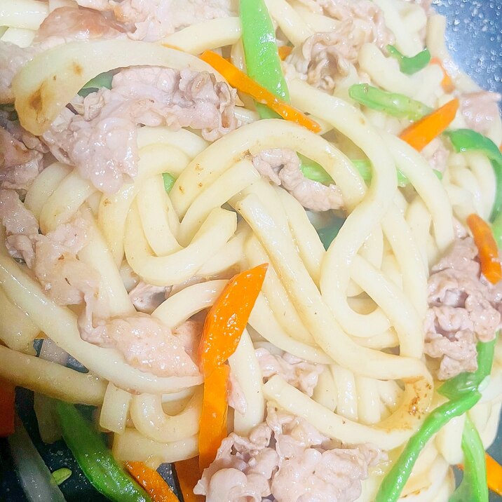 残り野菜で!焼きうどん